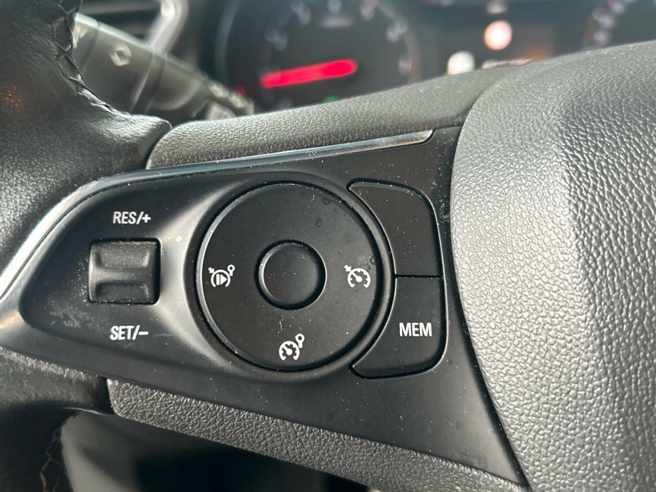 Foto Opel Grandland X 23