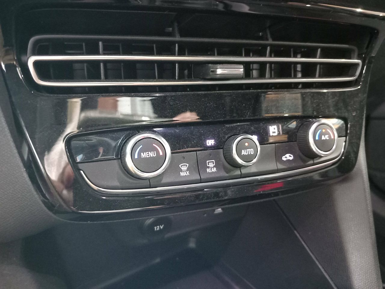 Foto Opel Mokka 32