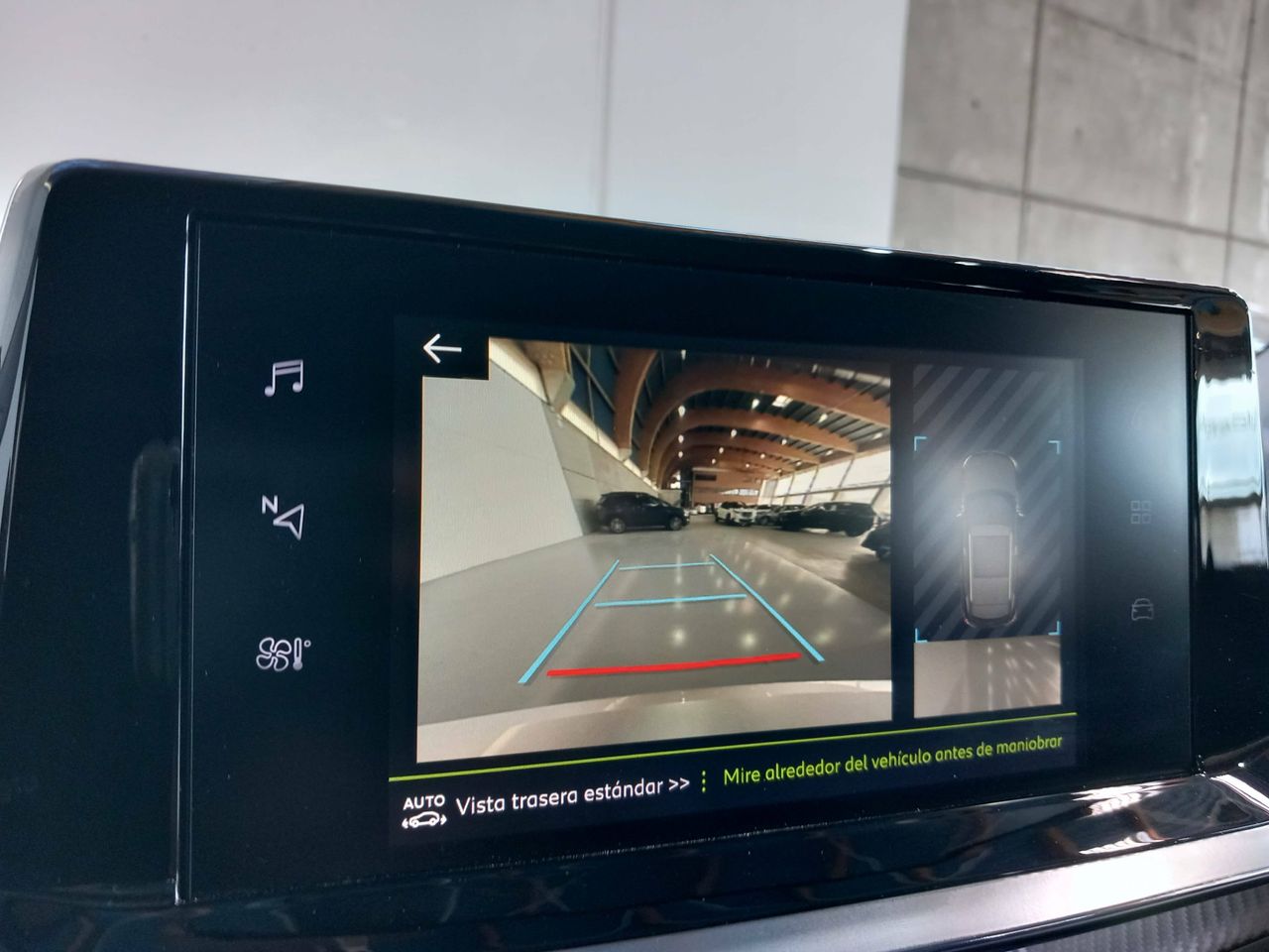 Foto Peugeot 2008 12