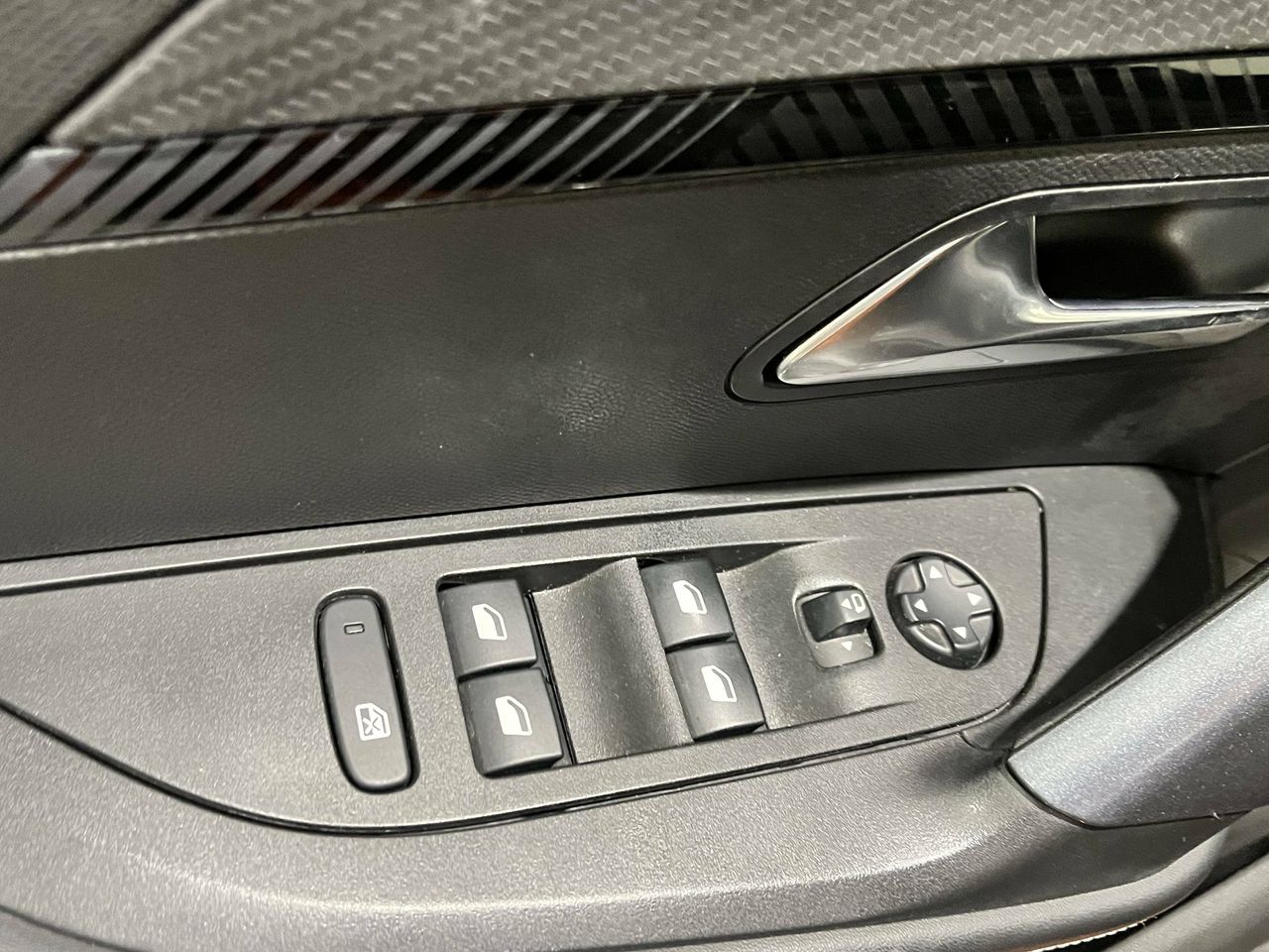 Foto Peugeot 2008 21
