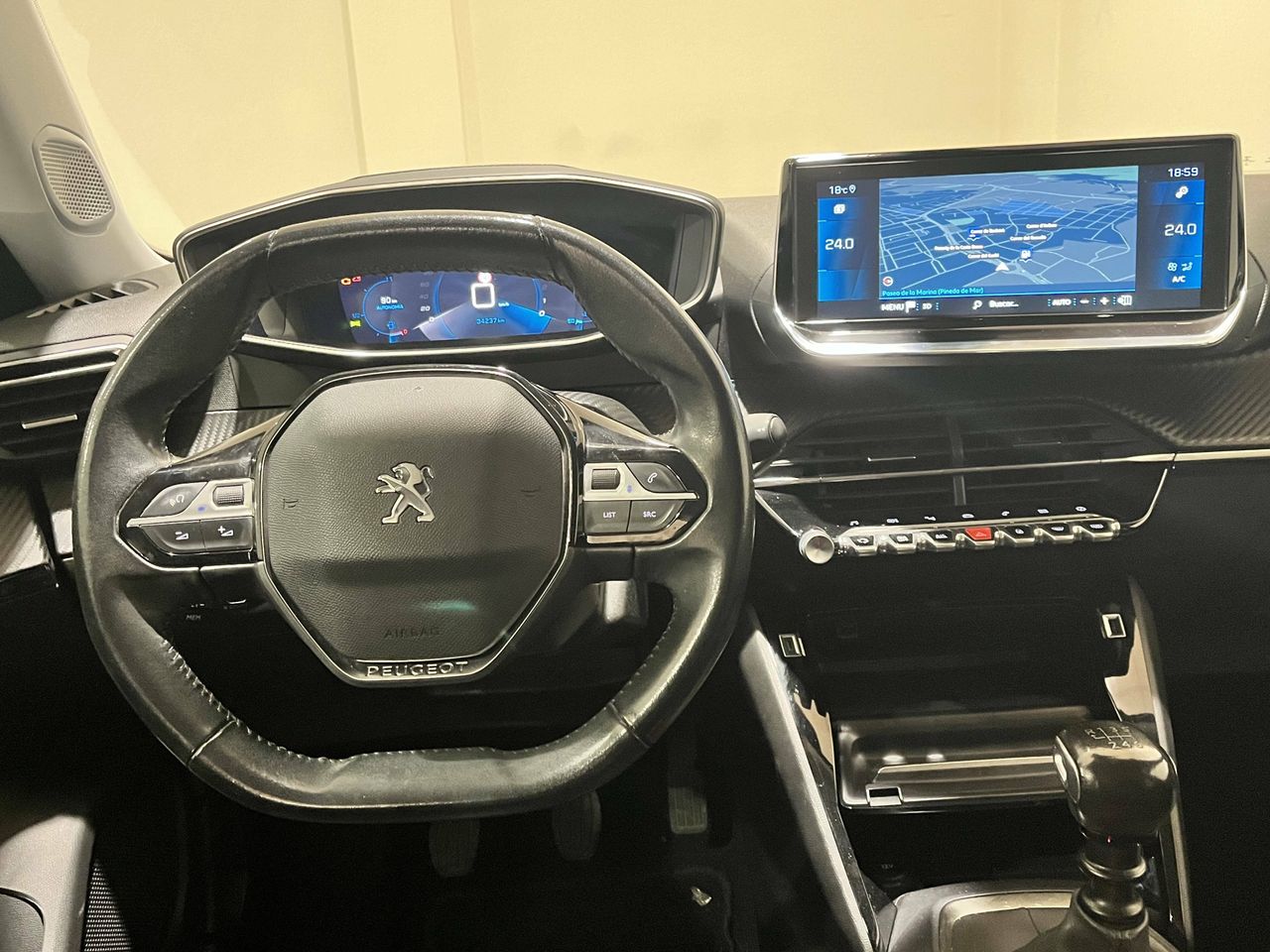 Foto Peugeot 2008 29