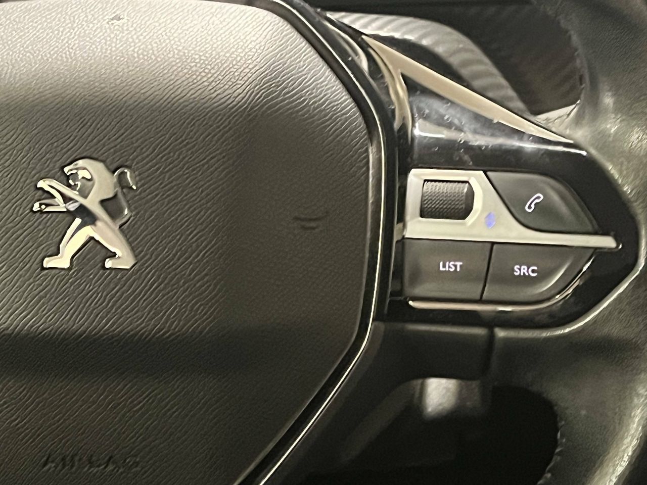 Foto Peugeot 2008 31