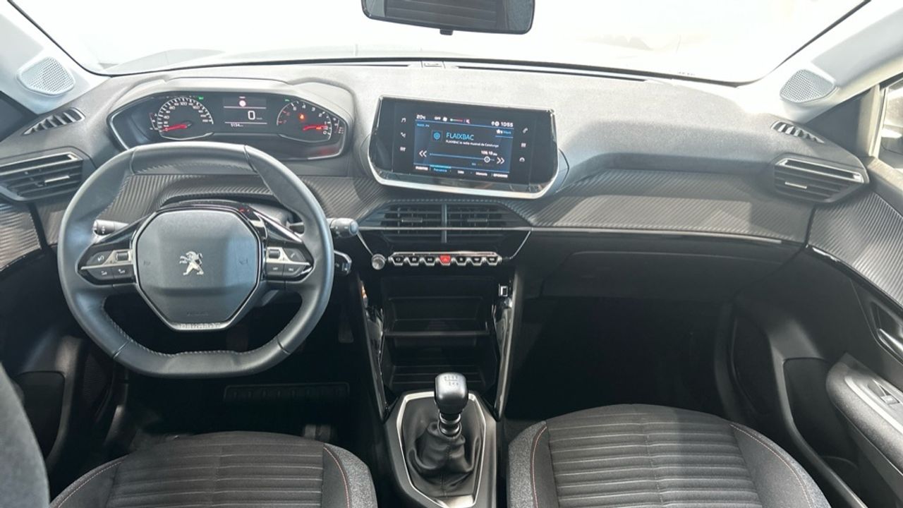 Foto Peugeot 208 8