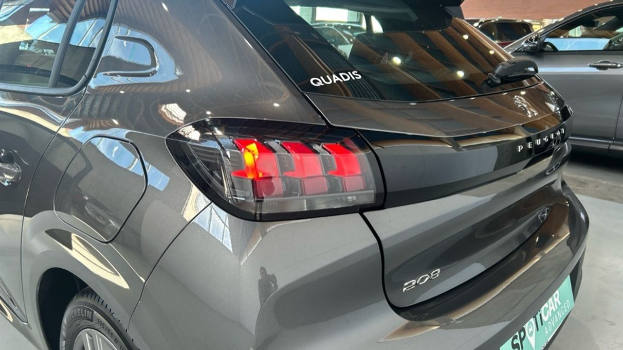 Foto Peugeot 208 17