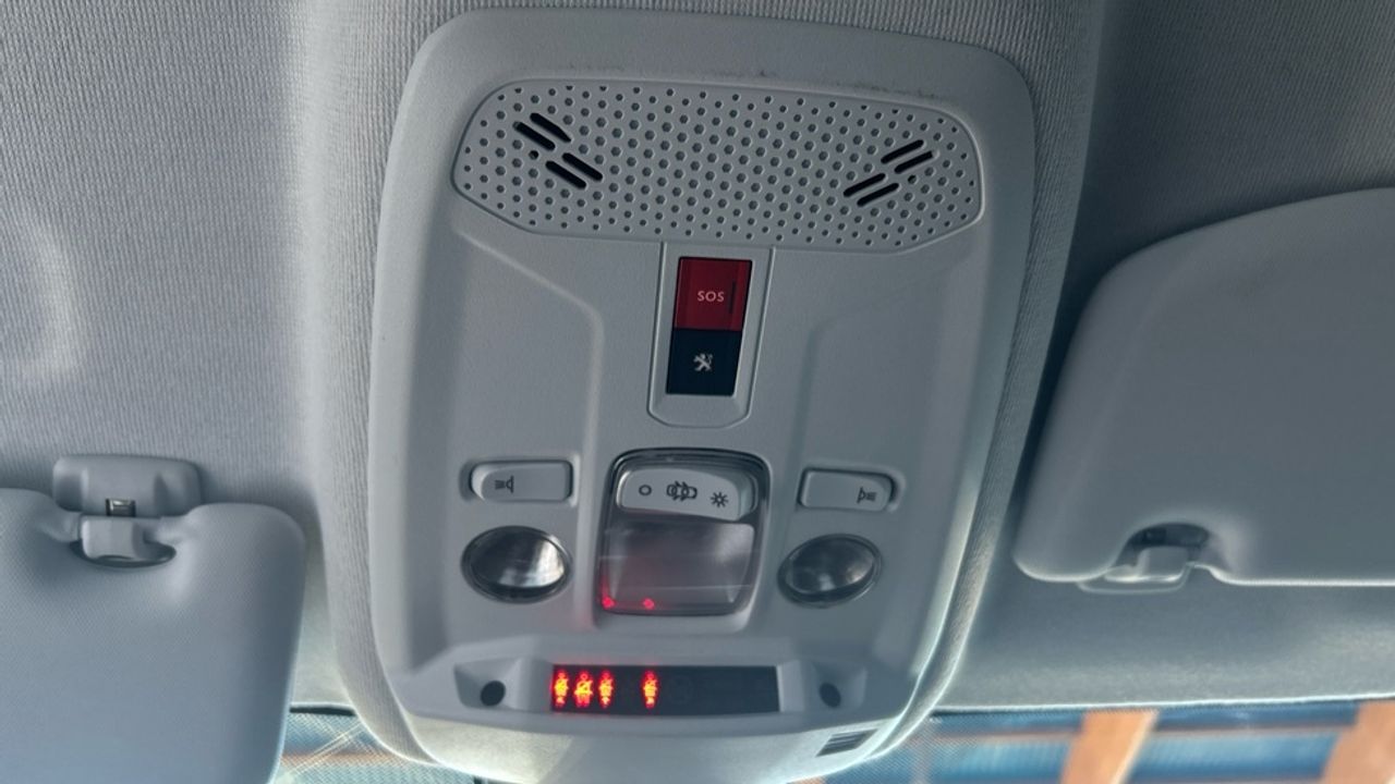 Foto Peugeot 208 18