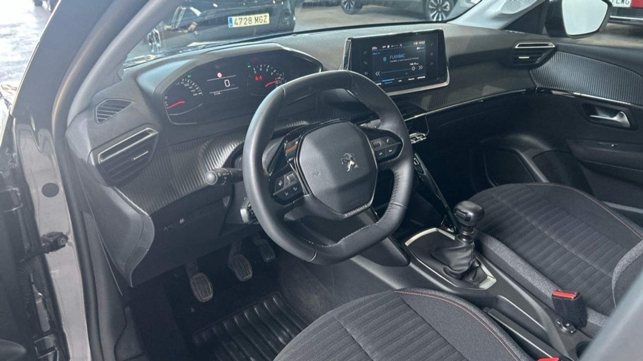 Foto Peugeot 208 21