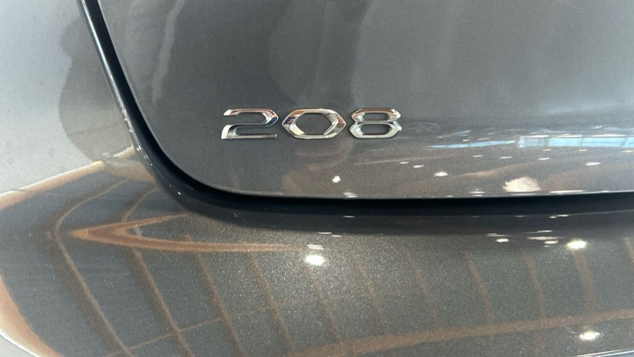 Foto Peugeot 208 26