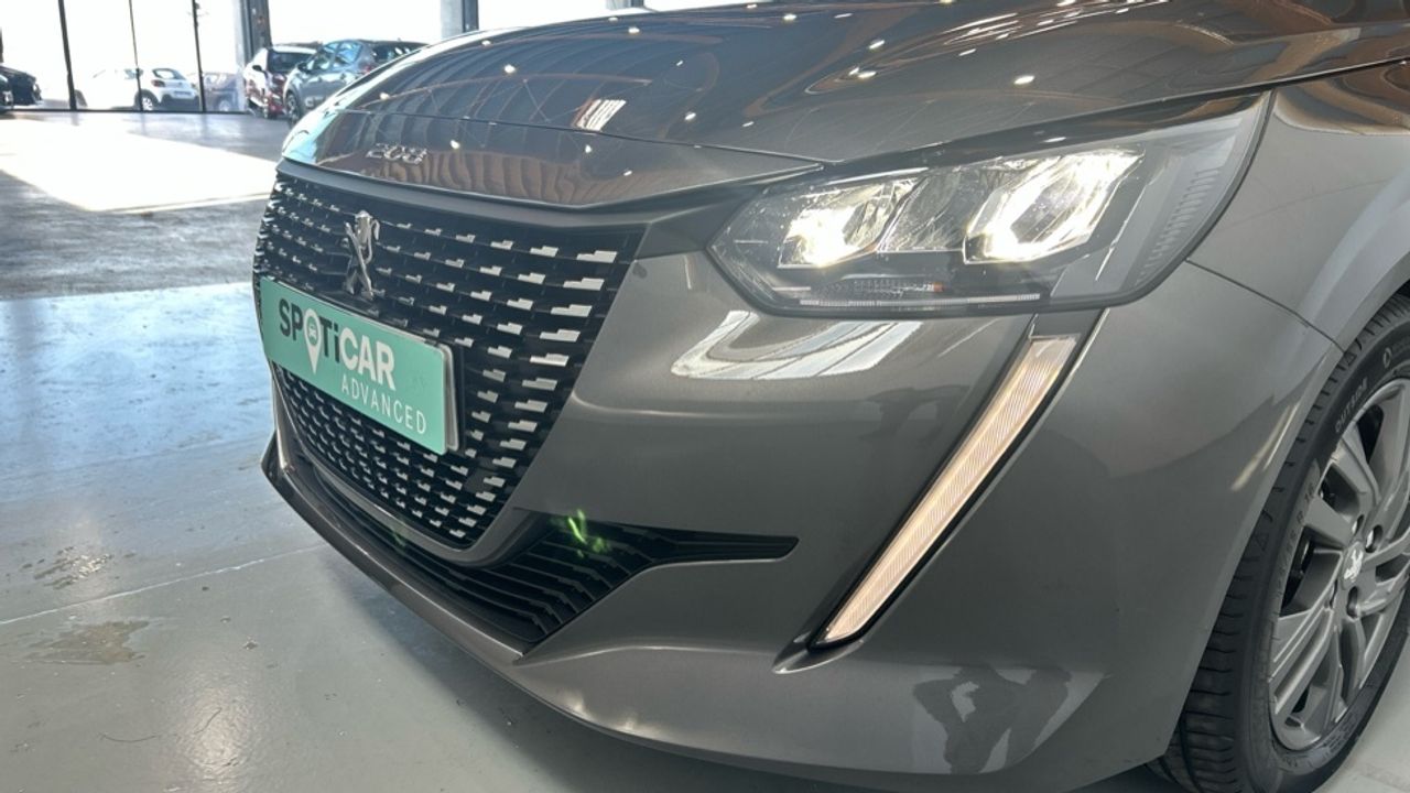 Foto Peugeot 208 30