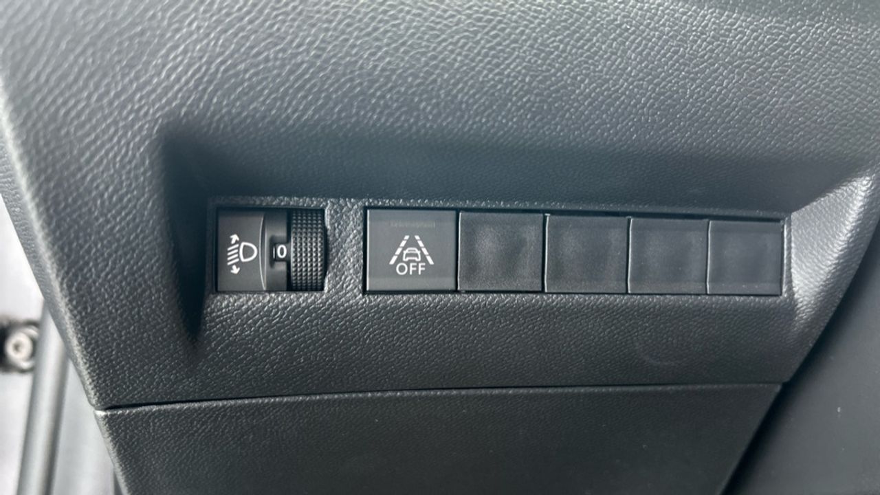 Foto Peugeot 208 33
