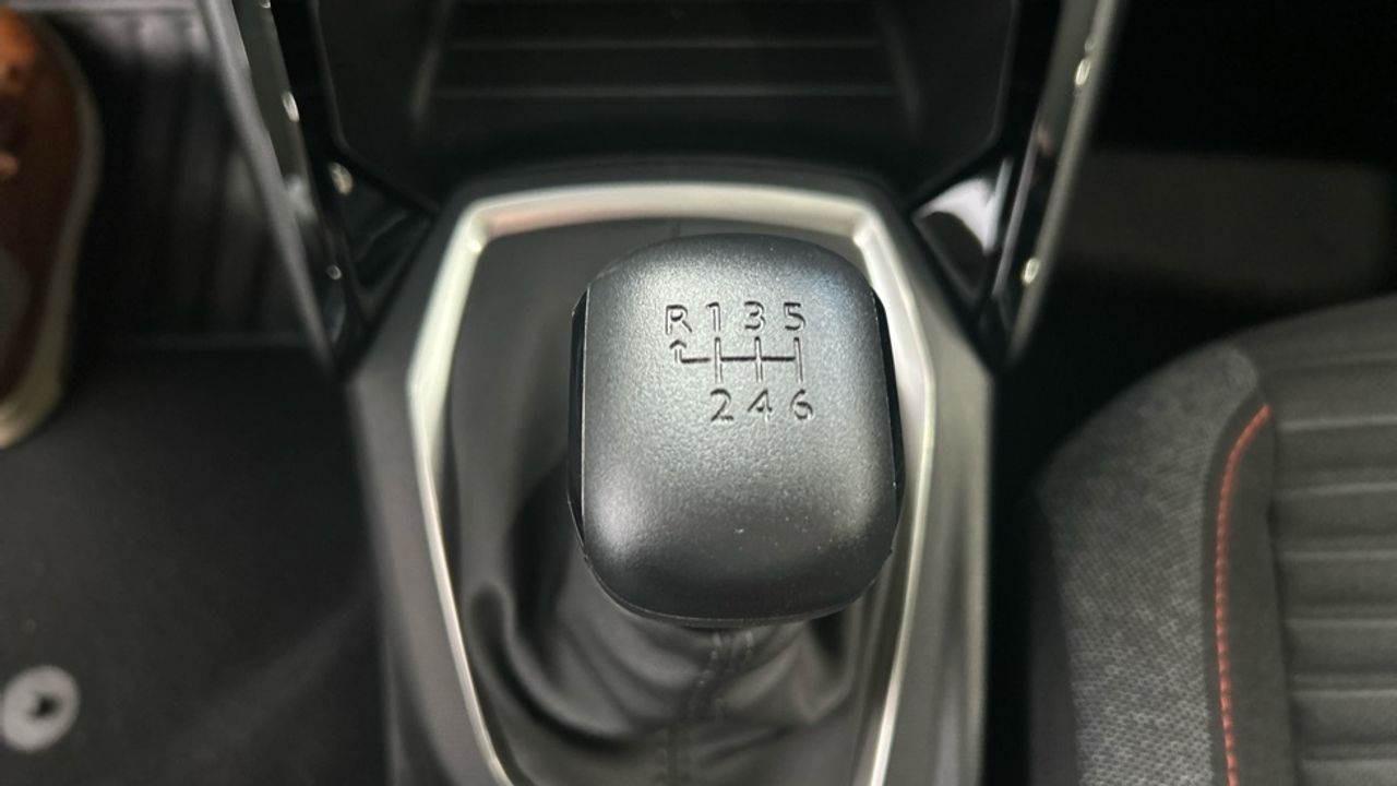 Foto Peugeot 208 37