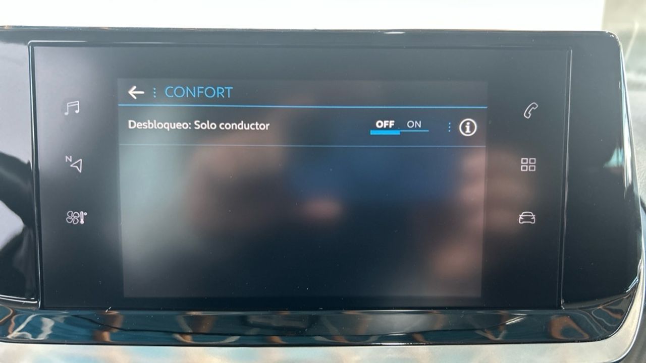 Foto Peugeot 208 46