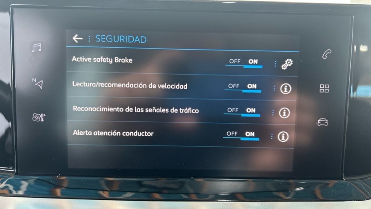 Foto Peugeot 208 47