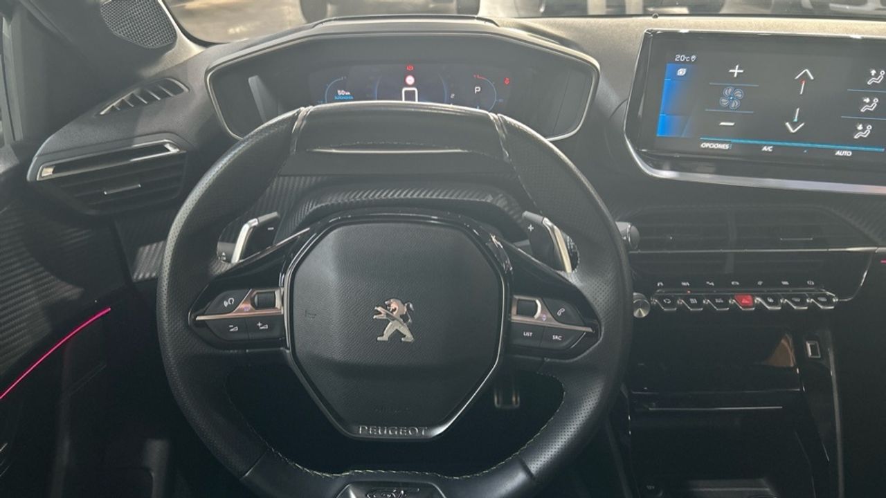 Foto Peugeot 208 9