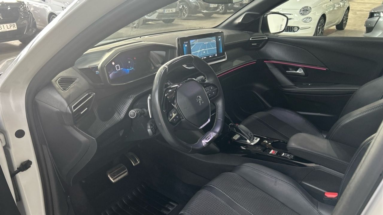 Foto Peugeot 208 21