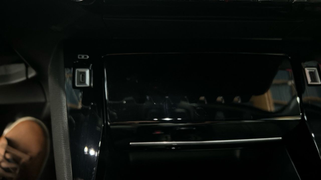 Foto Peugeot 208 40