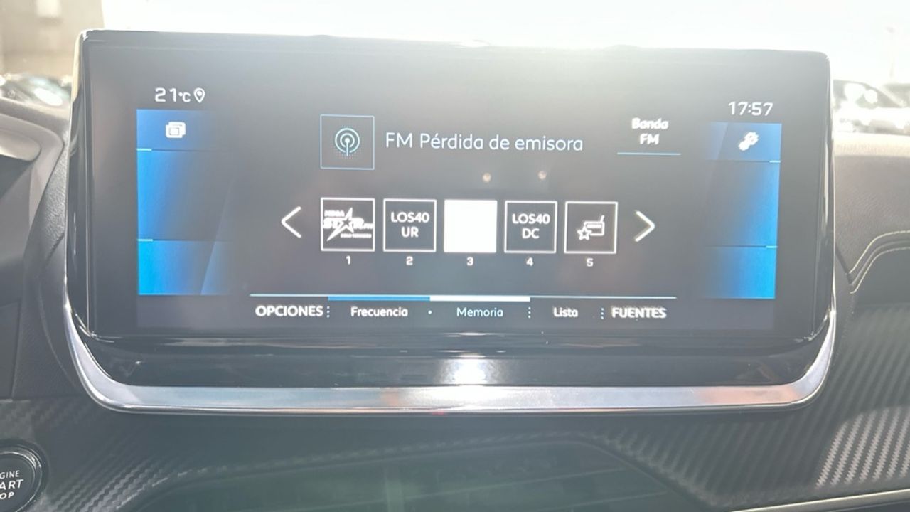 Foto Peugeot 208 46