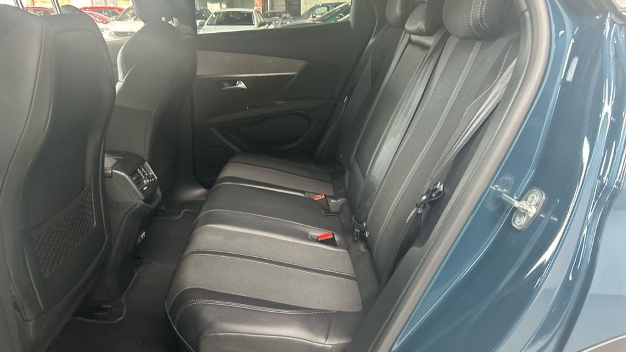 Foto Peugeot 3008 12
