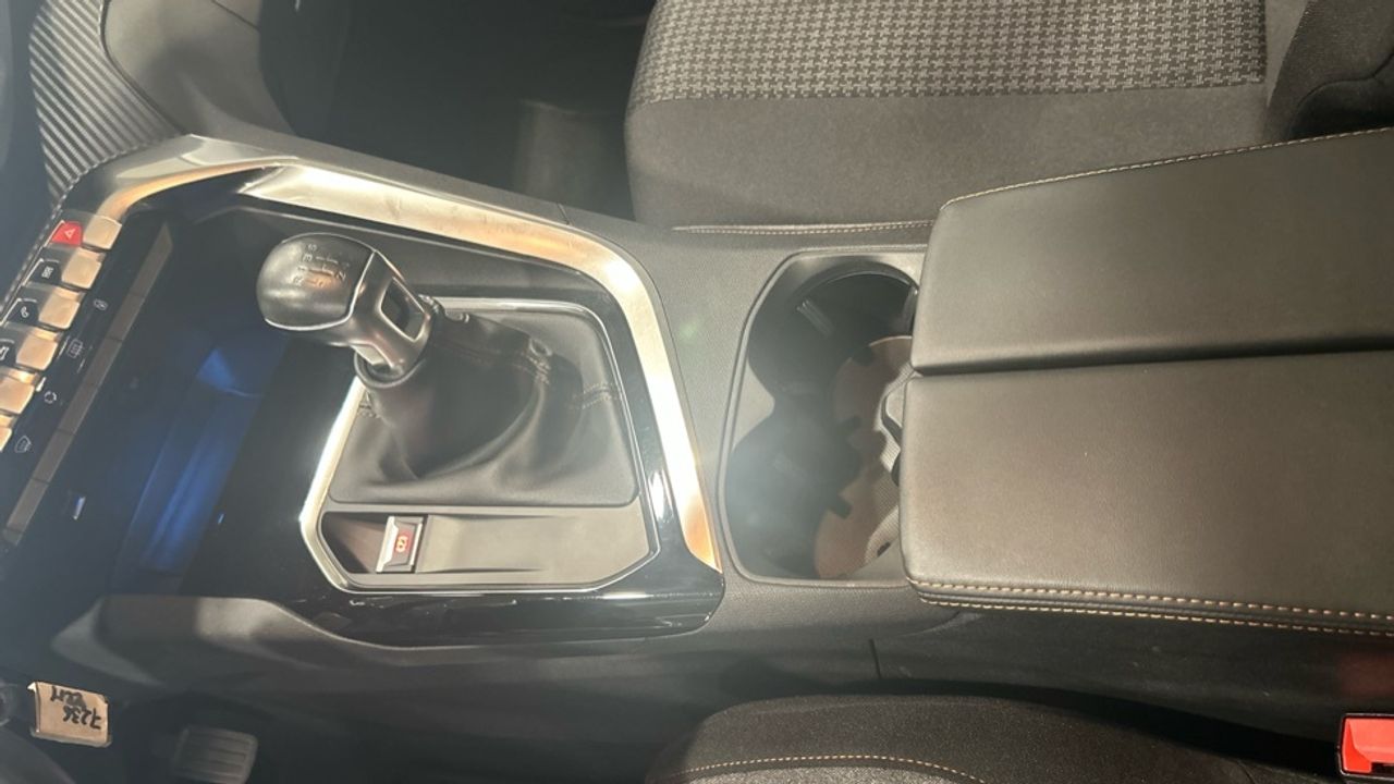 Foto Peugeot 3008 13