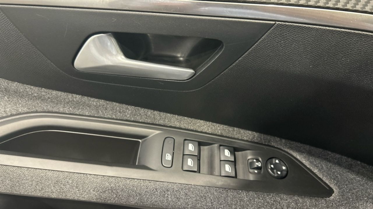 Foto Peugeot 3008 18