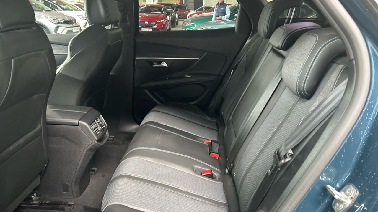 Foto Peugeot 3008 12