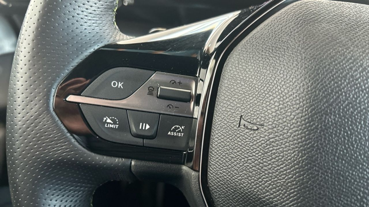 Foto Peugeot 408 20
