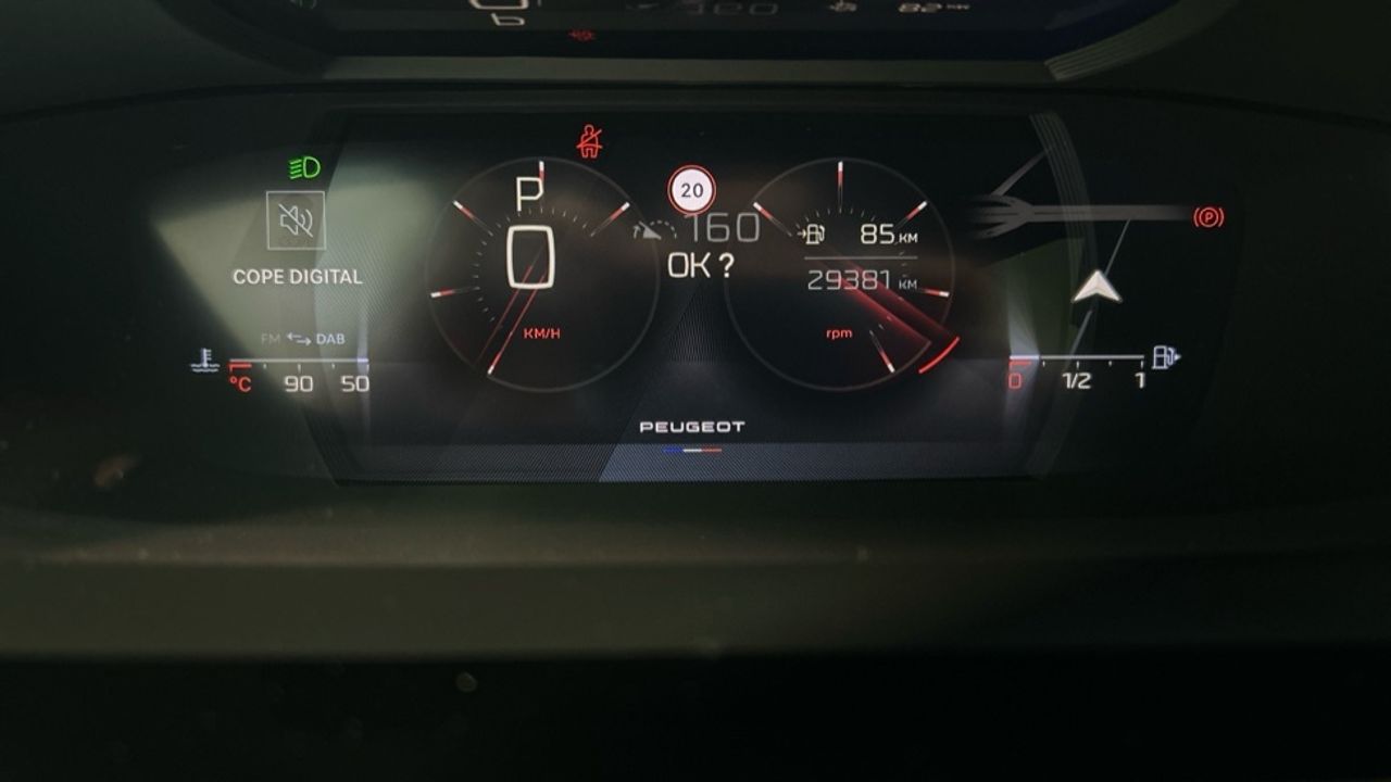 Foto Peugeot 408 27