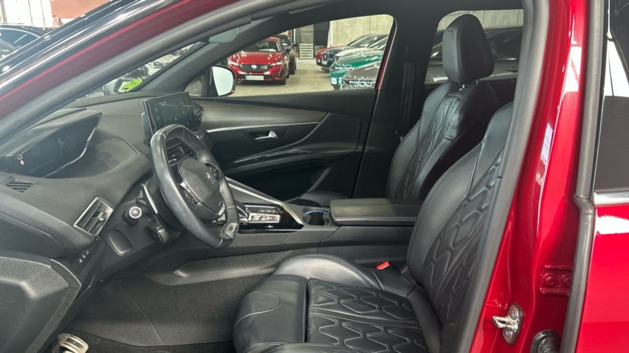 Foto Peugeot 5008 11
