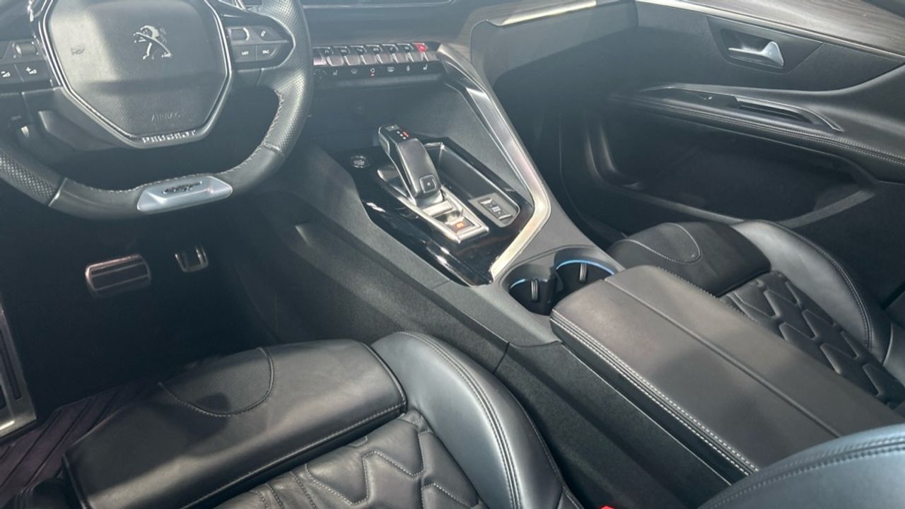 Foto Peugeot 5008 14