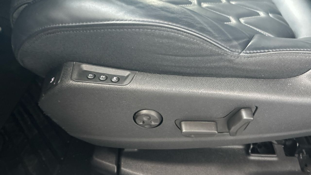 Foto Peugeot 5008 35