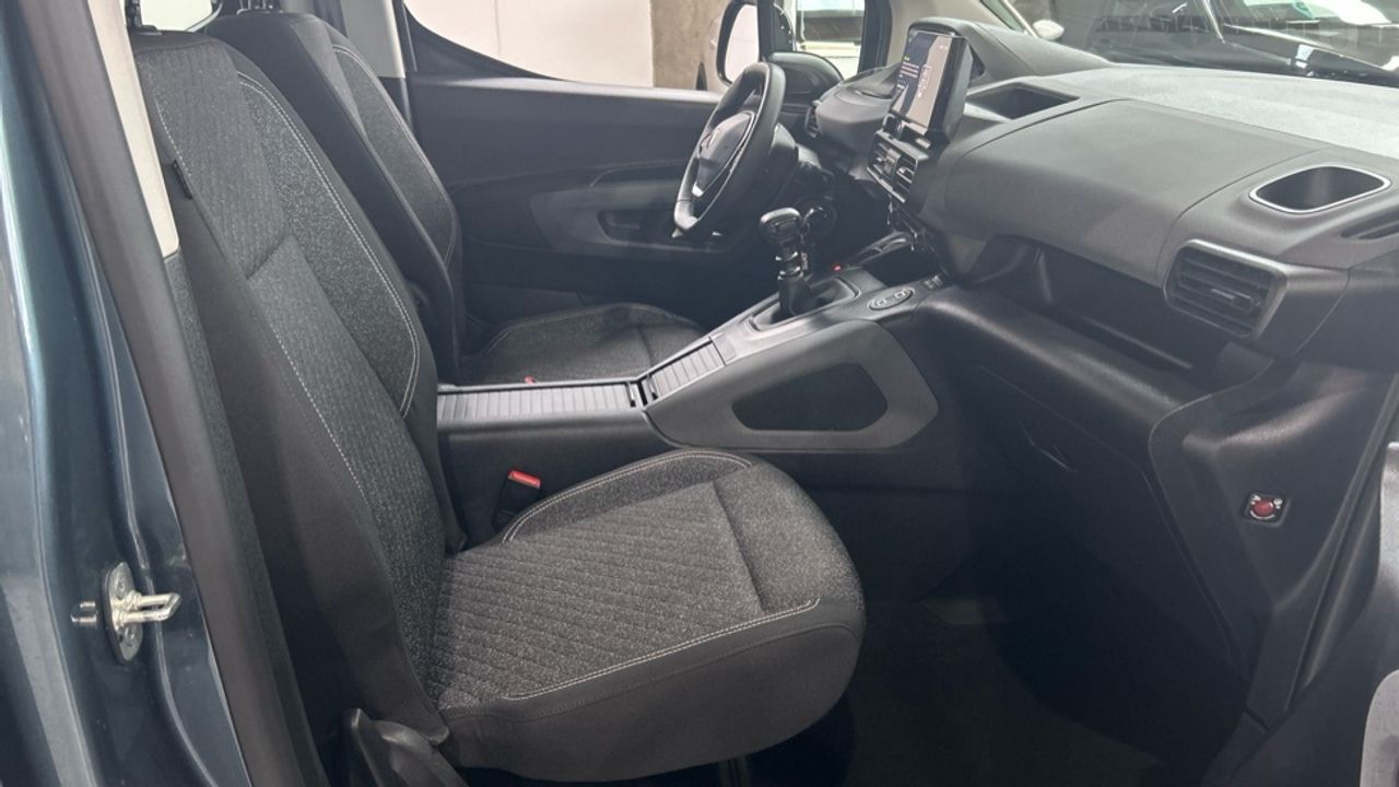 Foto Peugeot Rifter 24
