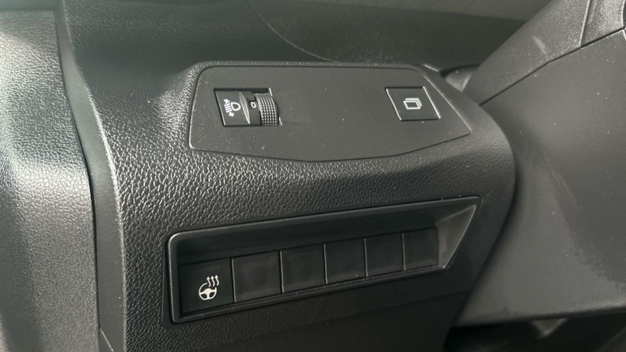 Foto Peugeot Rifter 31