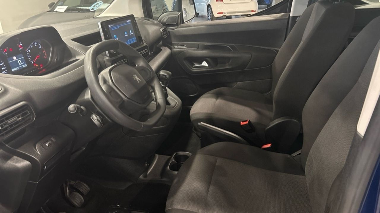 Foto Peugeot Rifter 11
