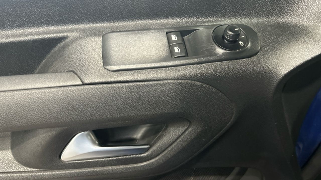 Foto Peugeot Rifter 19