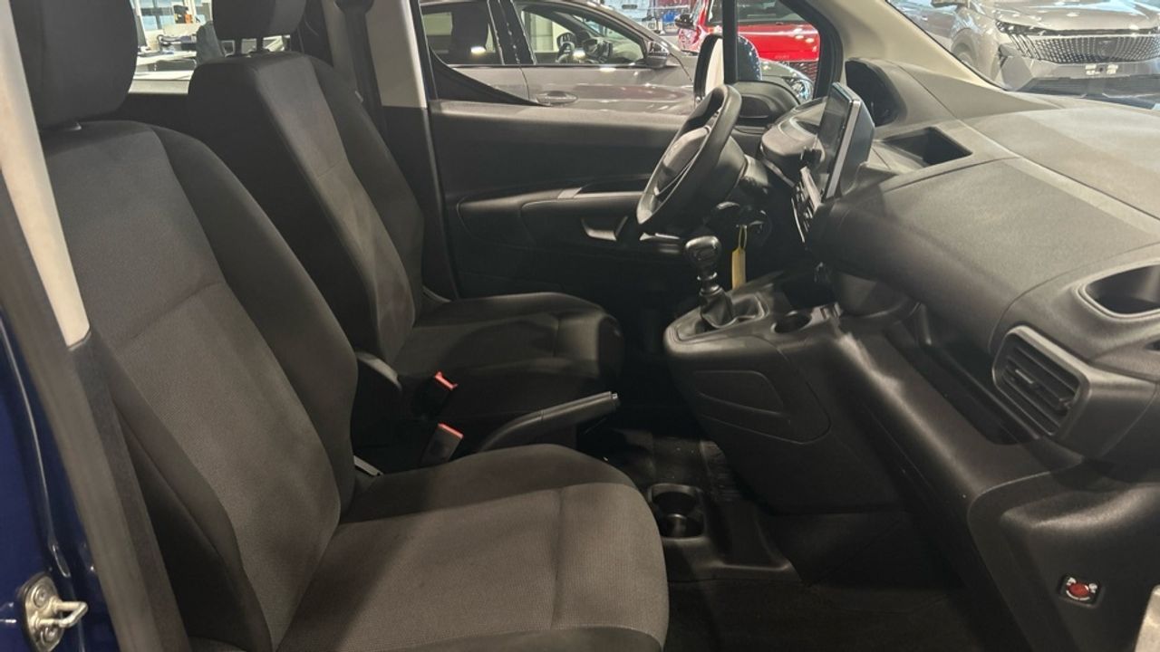 Foto Peugeot Rifter 24