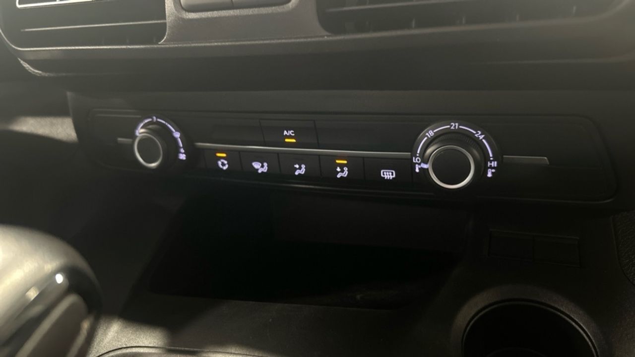 Foto Peugeot Rifter 29