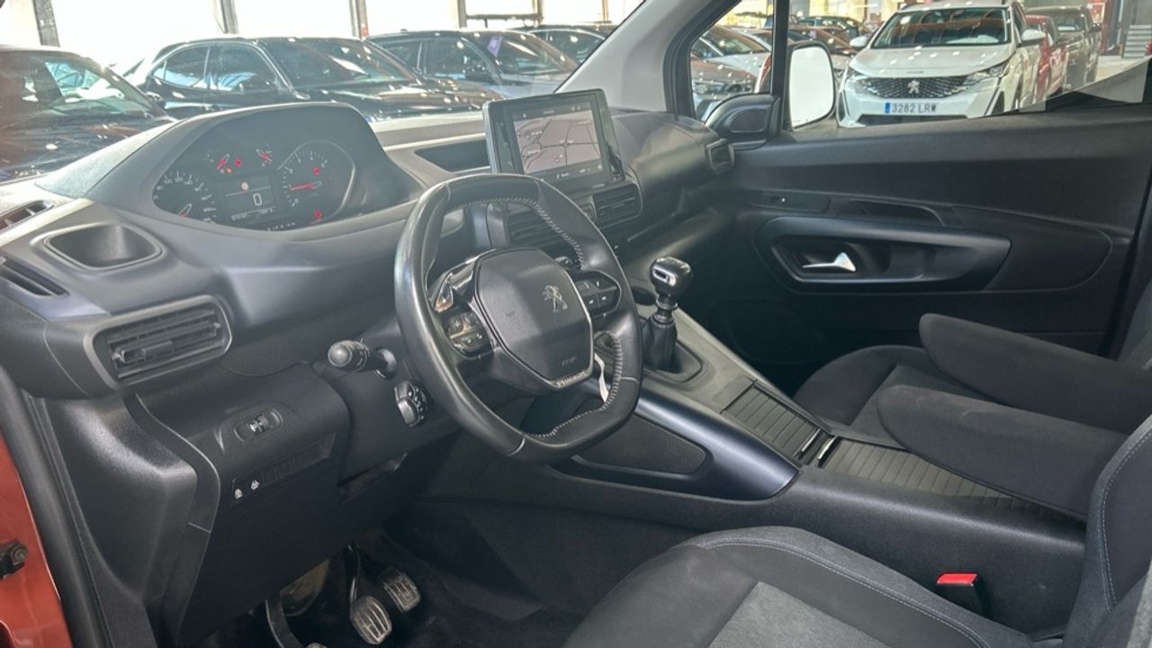Foto Peugeot Rifter 21