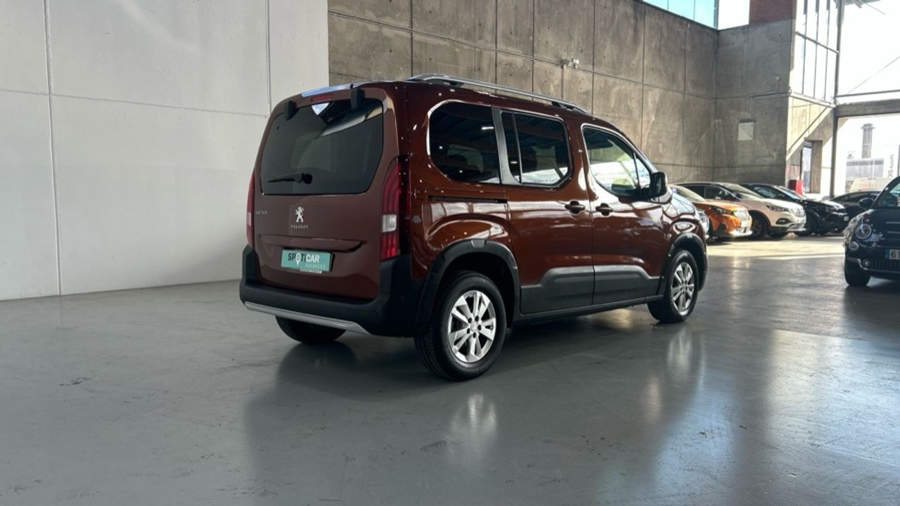 Foto Peugeot Rifter 24
