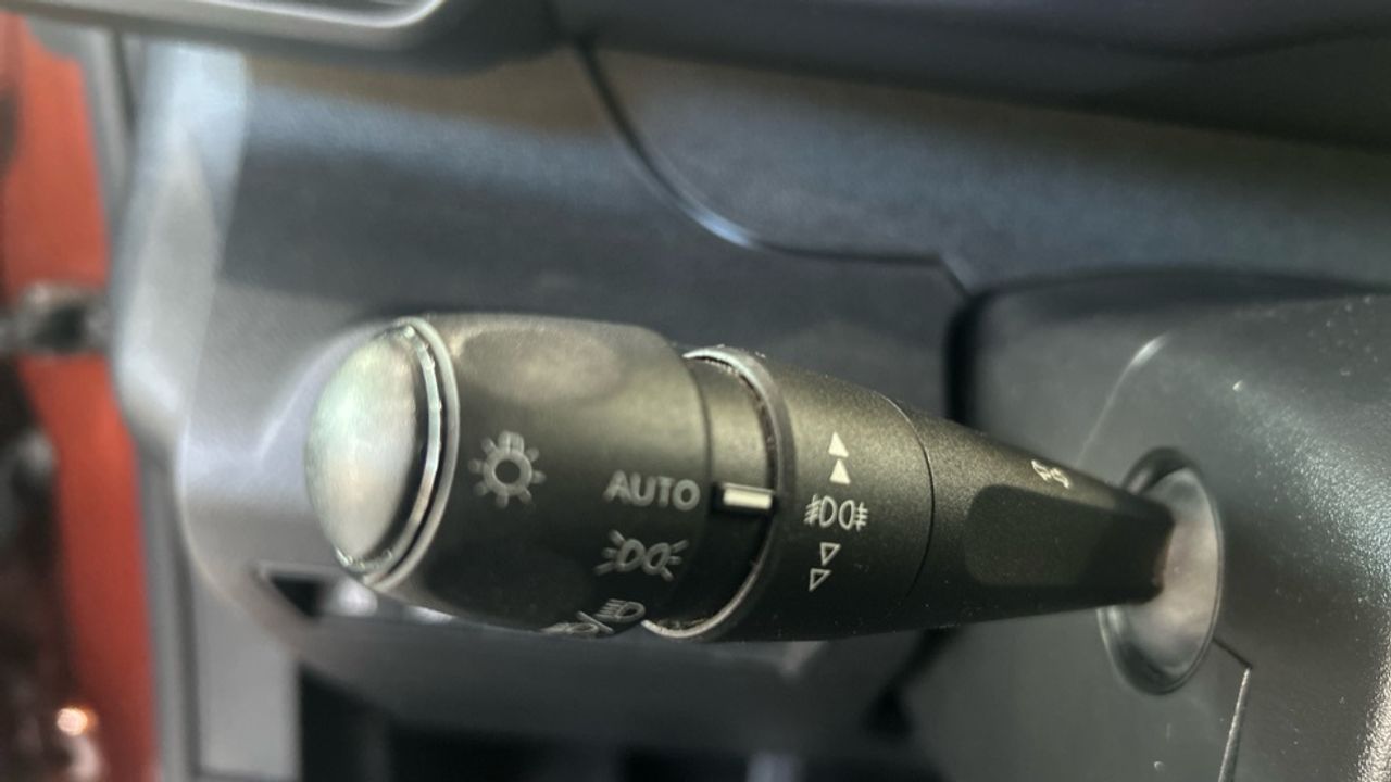 Foto Peugeot Rifter 29