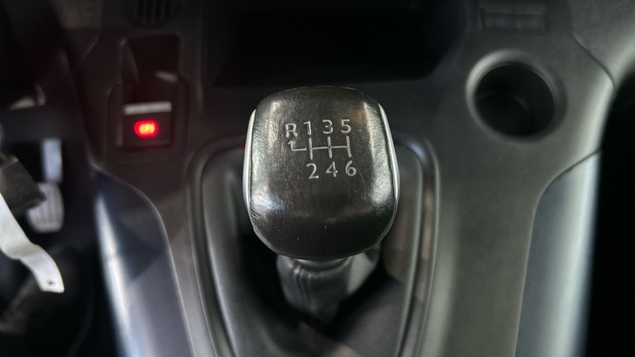 Foto Peugeot Rifter 40