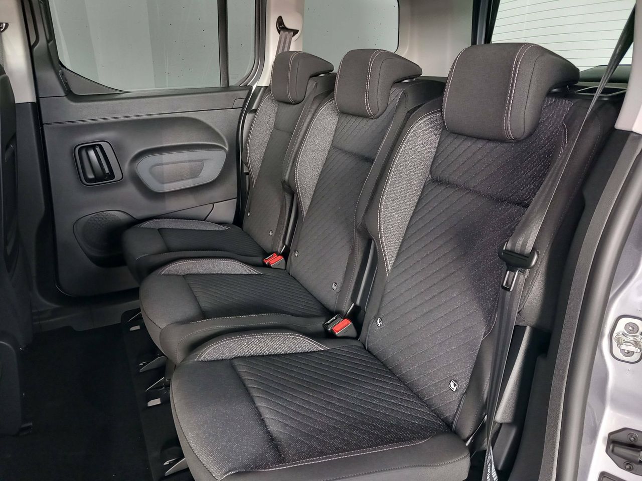 Foto Peugeot Rifter 10