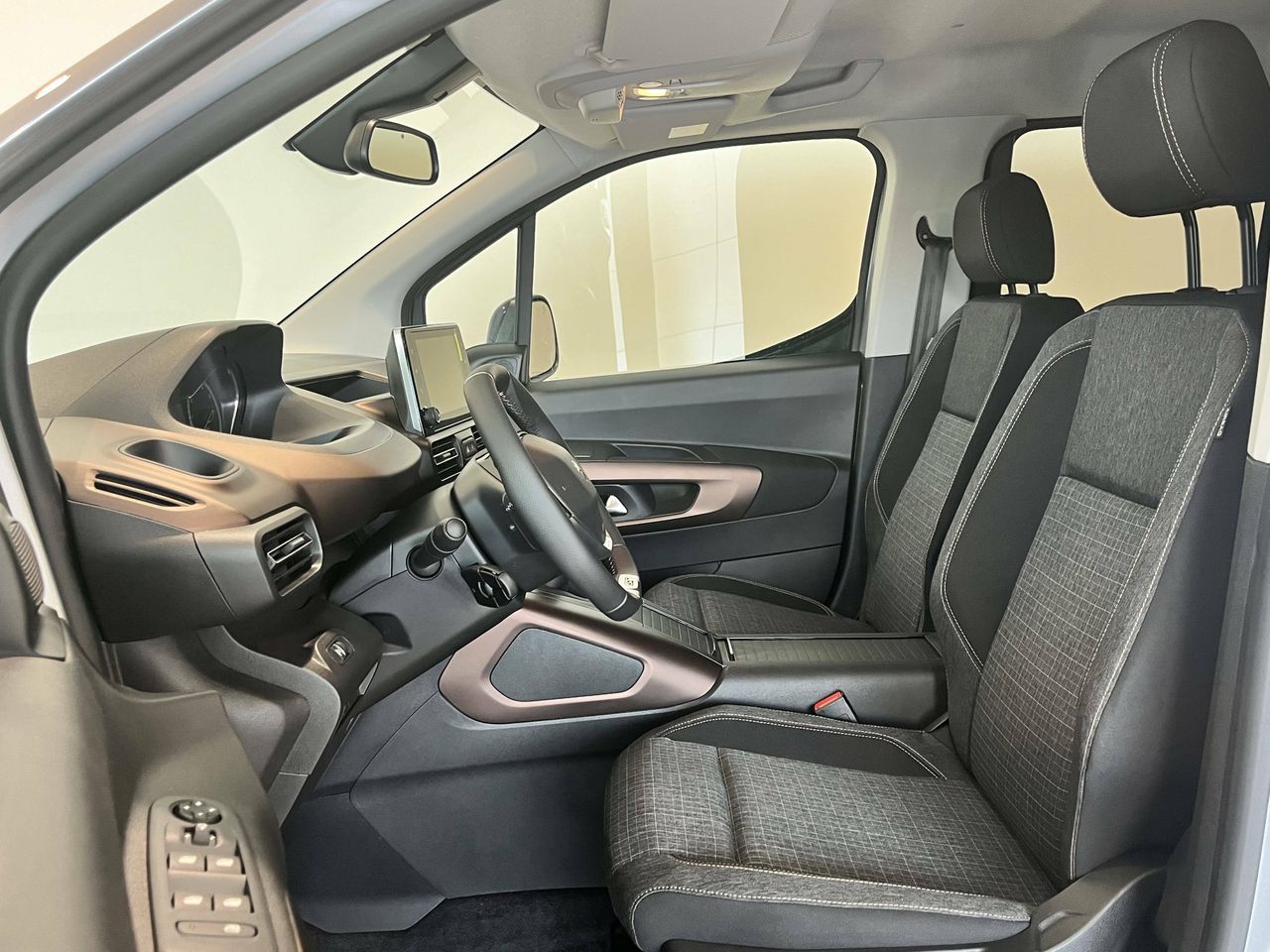 Foto Peugeot Rifter 9