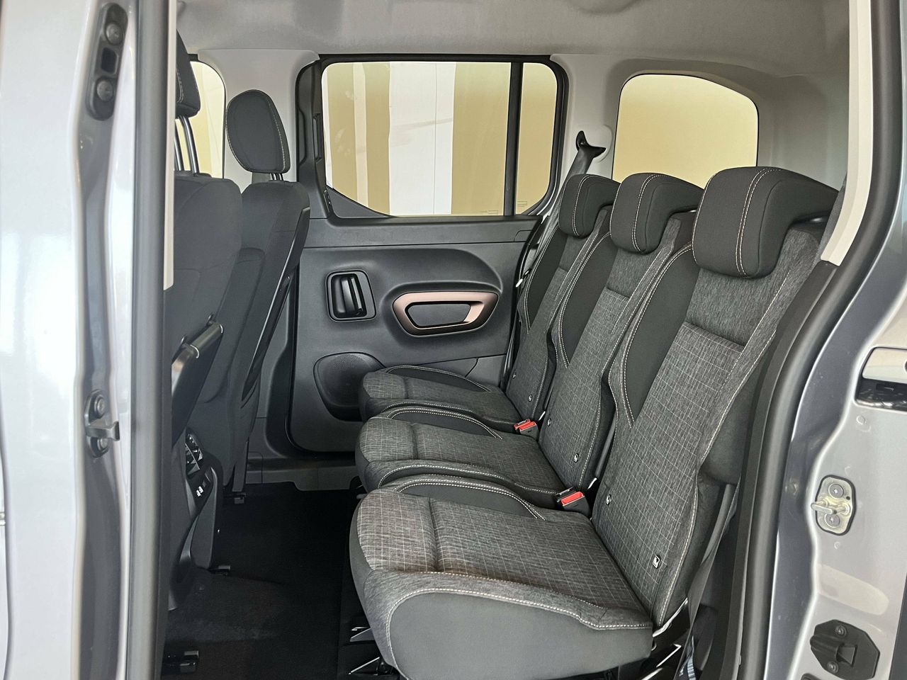 Foto Peugeot Rifter 10