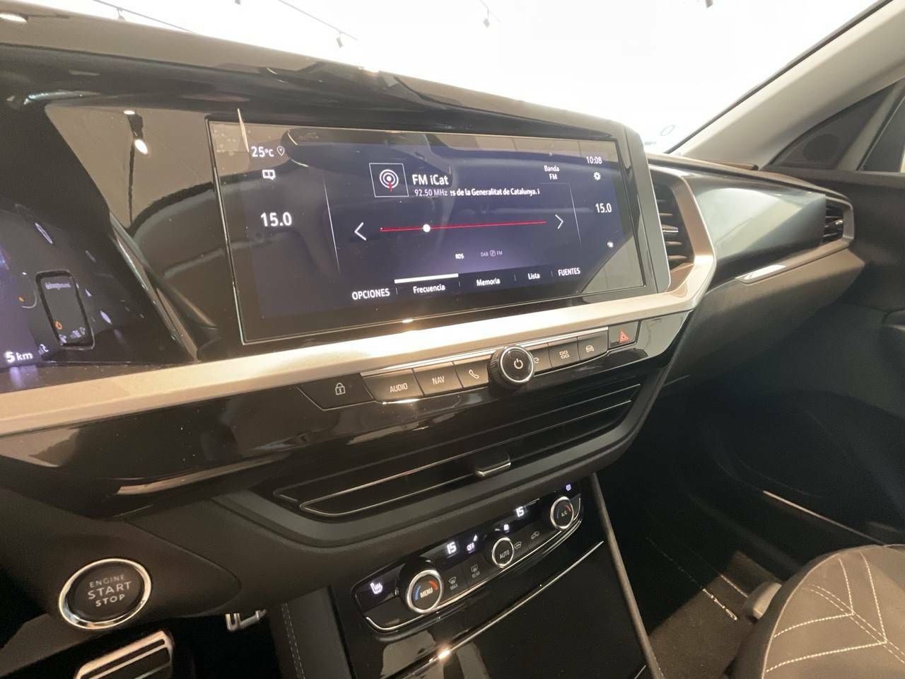 Foto Opel Grandland X 14