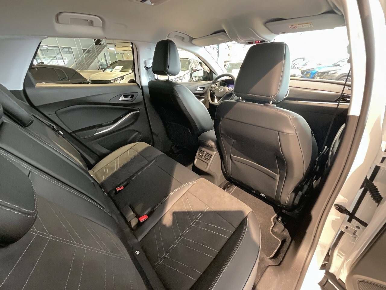 Foto Opel Grandland X 21