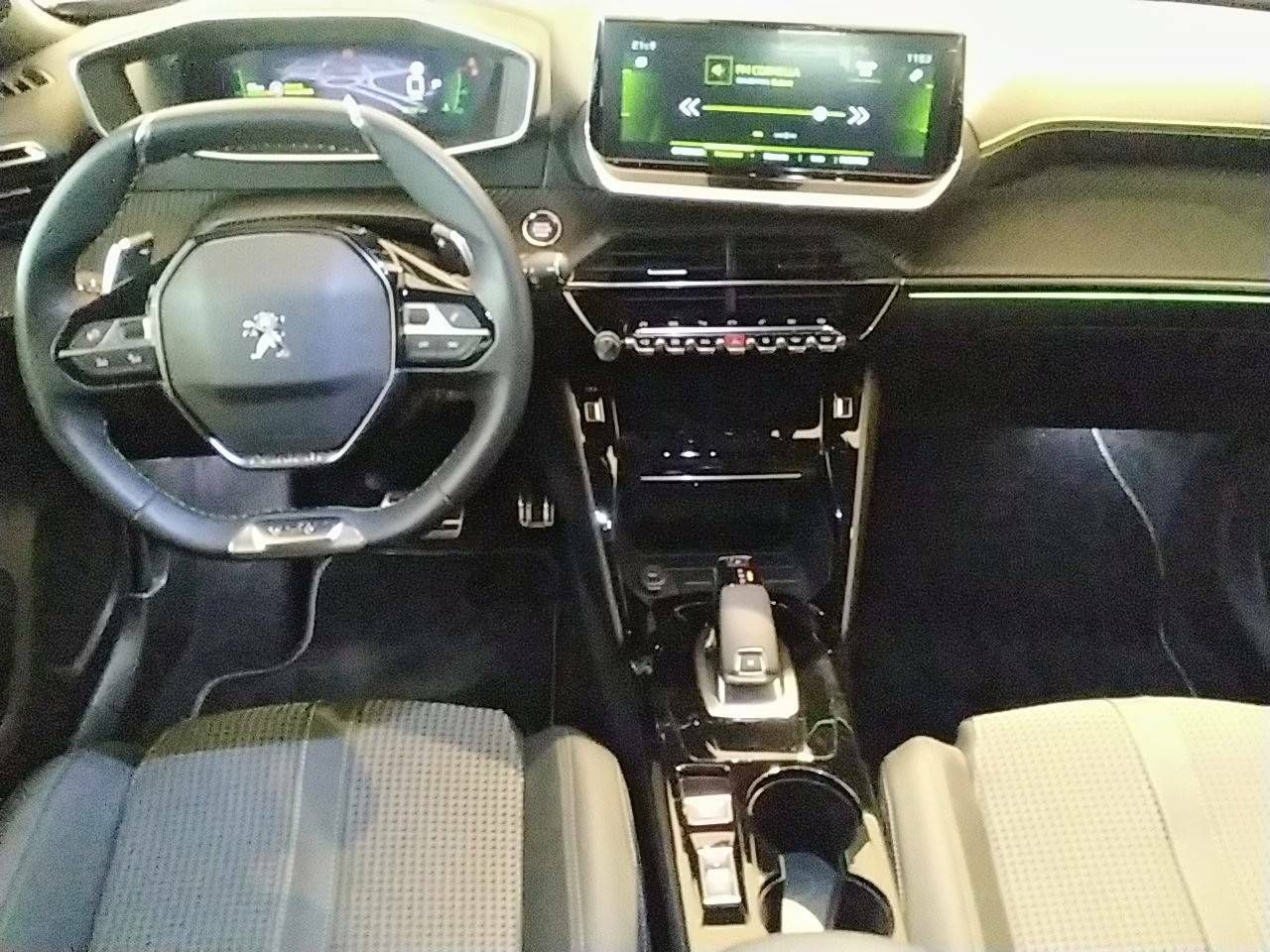 Foto Peugeot 2008 8