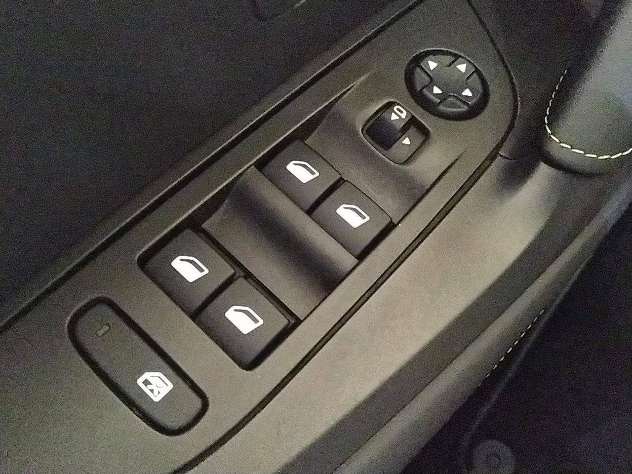 Foto Peugeot 2008 31