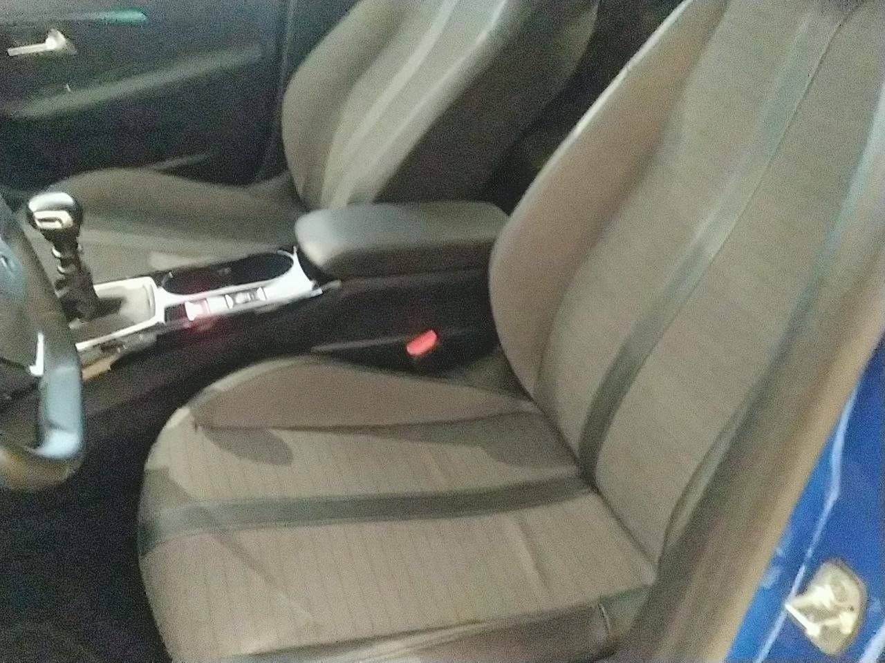 Foto Peugeot 208 9