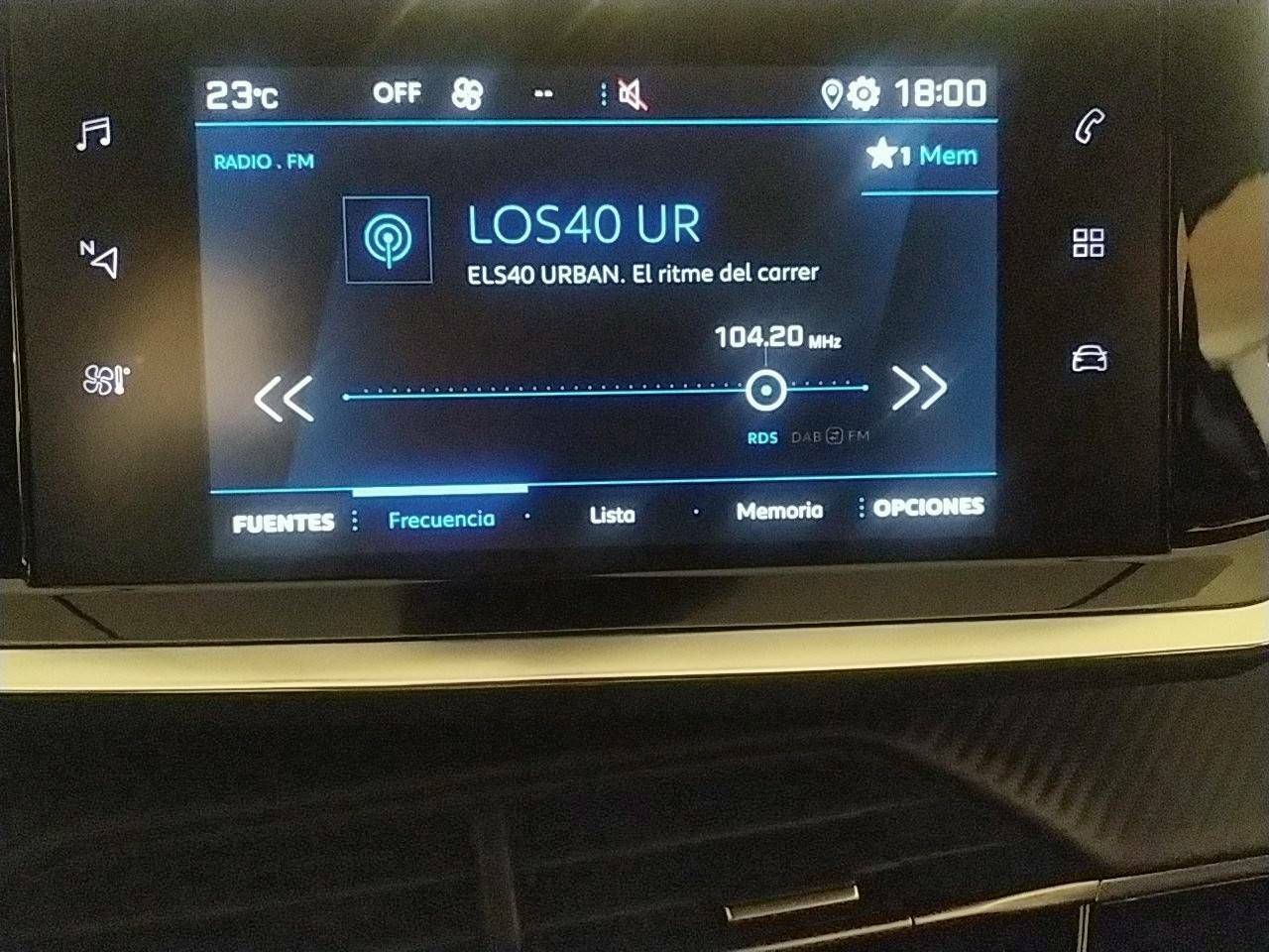 Foto Peugeot 208 14