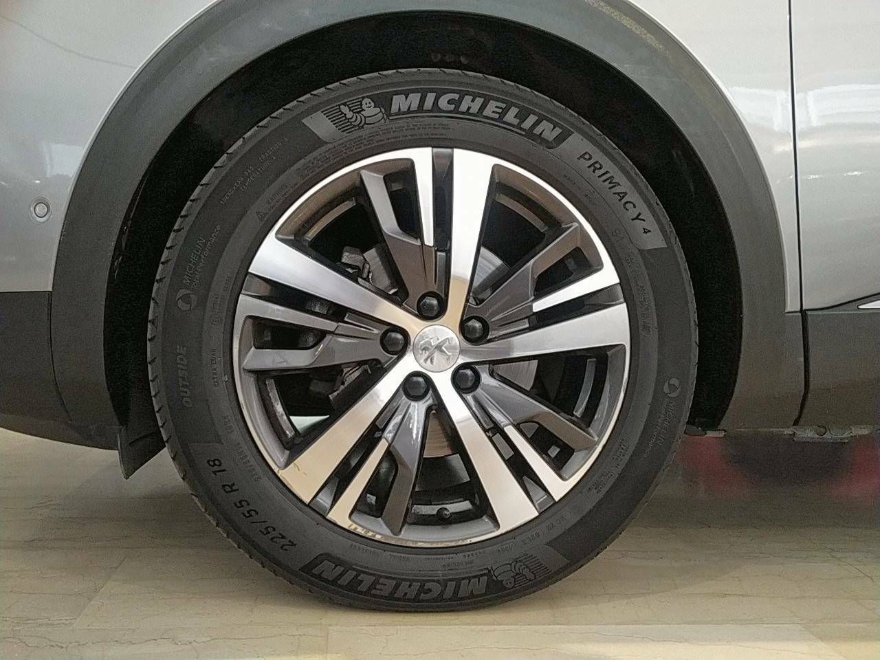 Foto Peugeot 5008 11