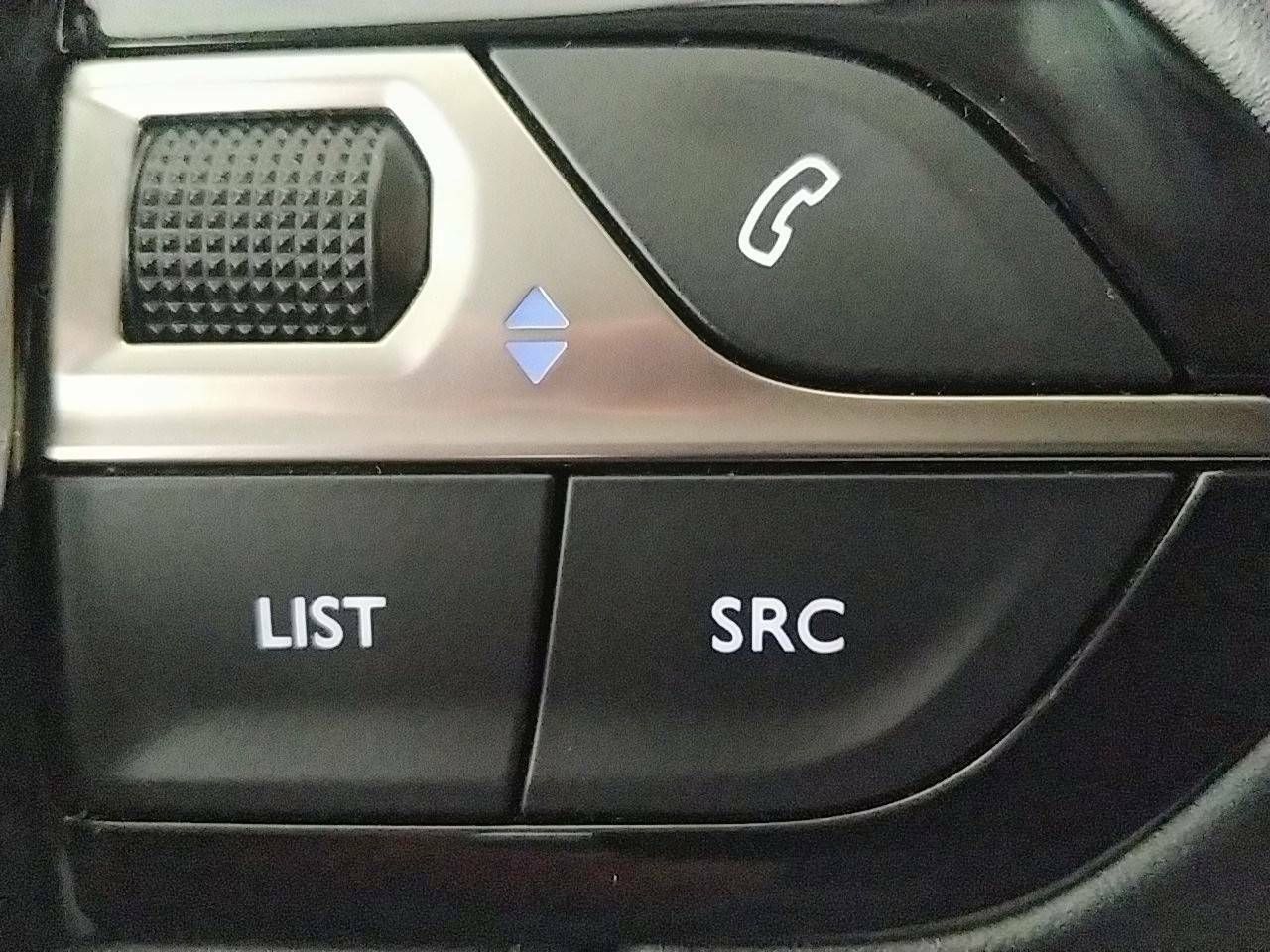 Foto Peugeot 5008 24